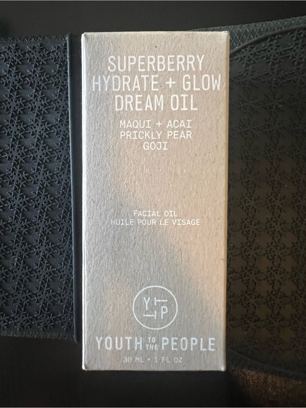 Youth To The People Superberry Hydrate + Glow Dream Oil — White